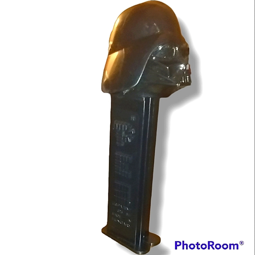 Vintage Collector Star Wars Darth Vader Black PEZ Candy Dispenser